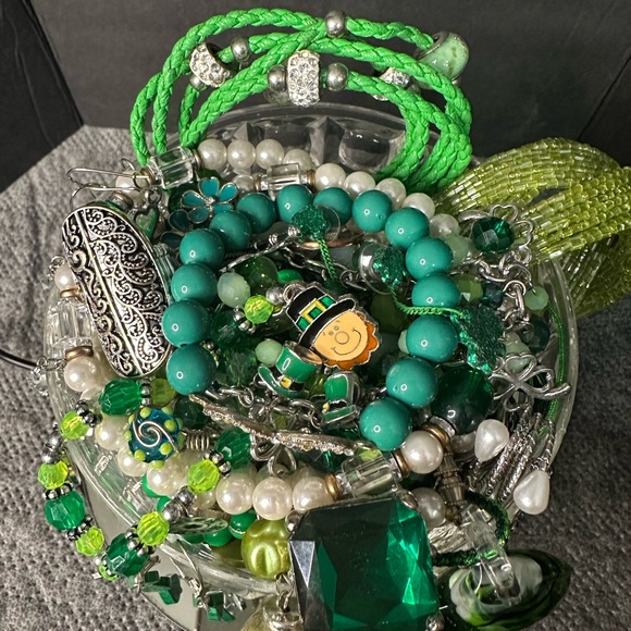 🍀 Irish Green & Silver Mystery Jewelry Jar 🍀 - Picture 8 of 9
